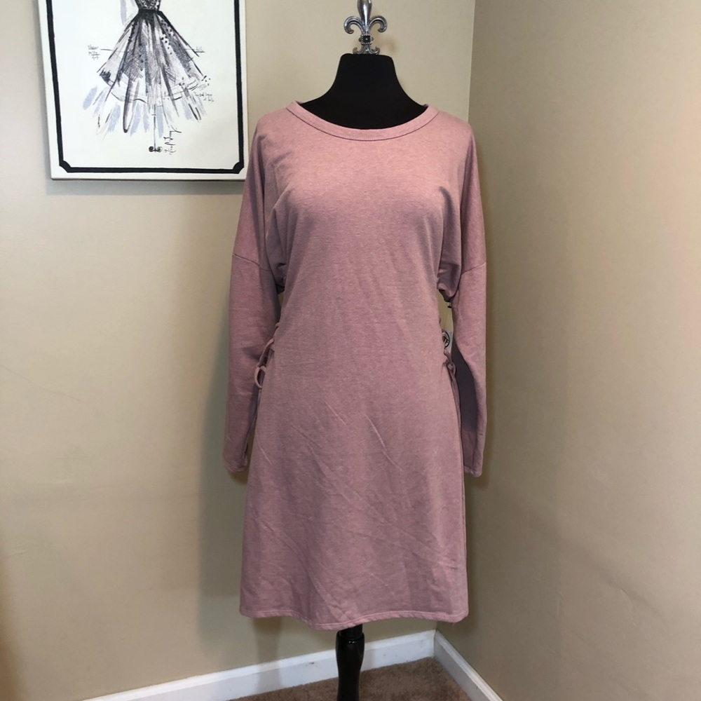 Fashion to Figure side tie Mauve dress. - 1X